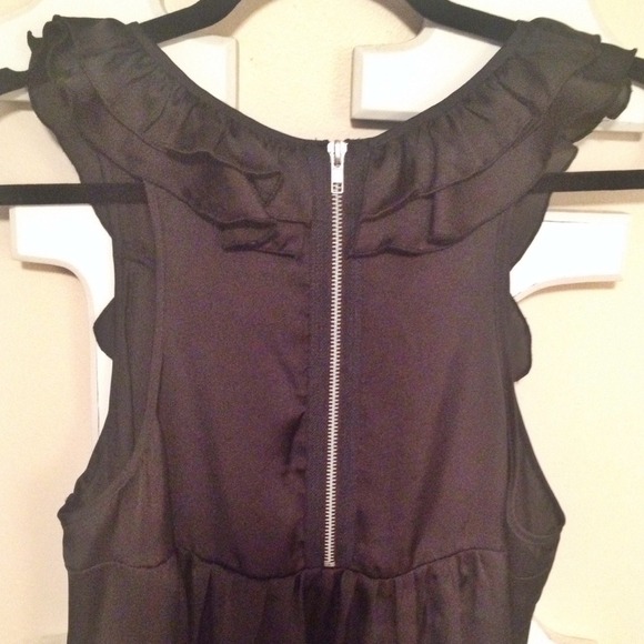 Black Ruffle Collared Top - Picture 2 of 3