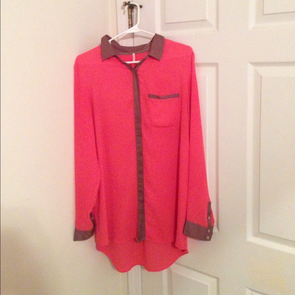 Beautiful/Vibrant Free People button down blouse!