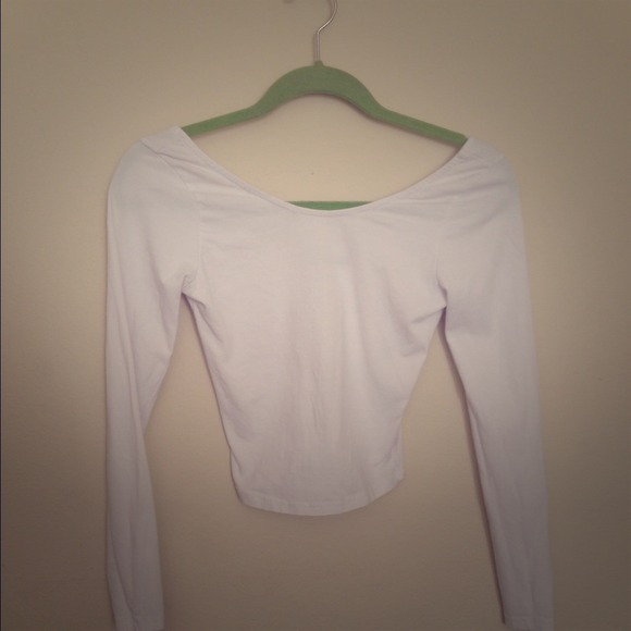 🌟Authentic NWOT Brandy melville crop top🌟