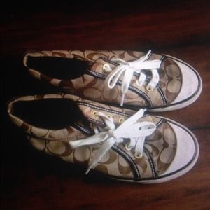 Coach shoe