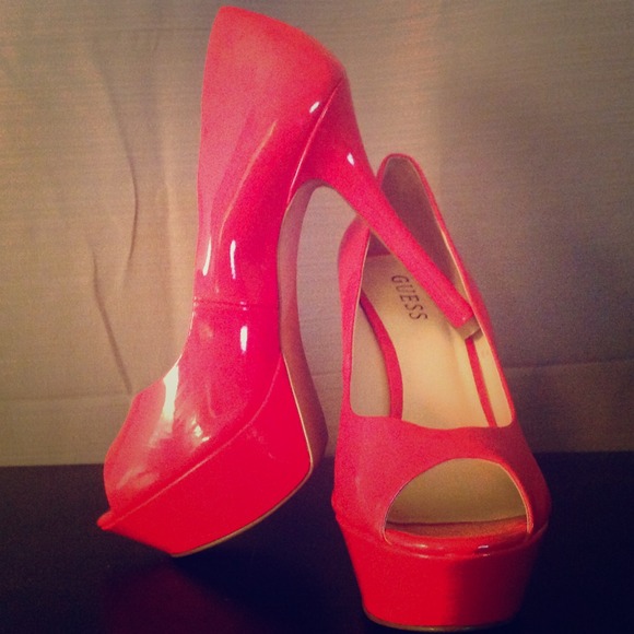 Them Neon Hooves!