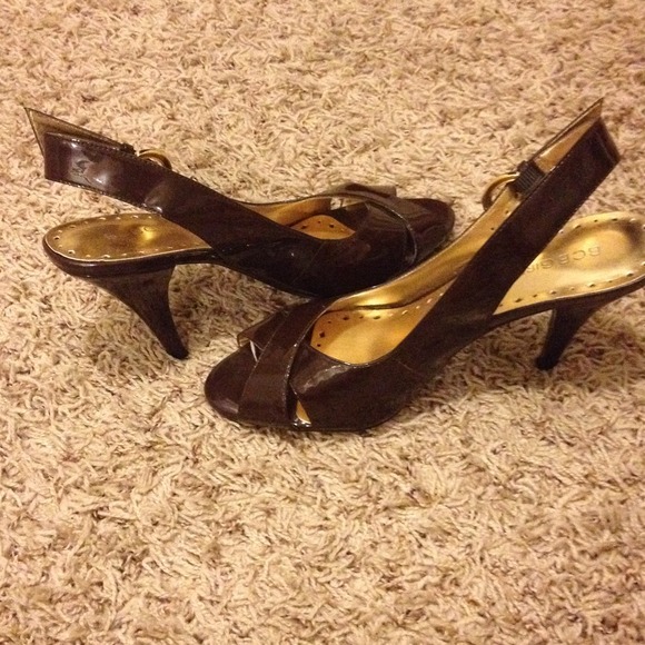 Shoes - Picture 3 of 3
