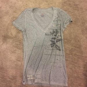 American eagle graphic tee
