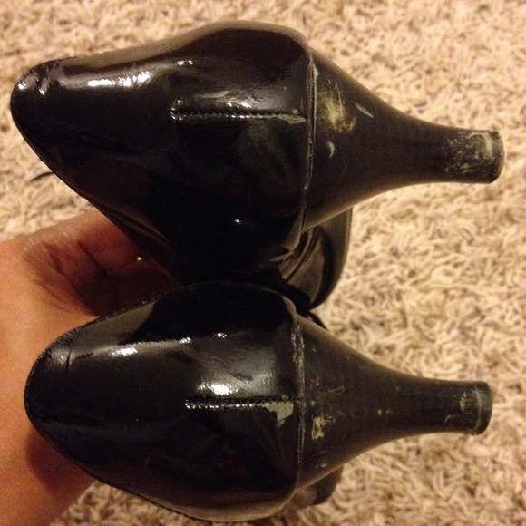 Shoes - Picture 2 of 2
