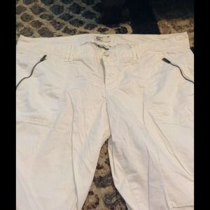 White American Eagle Bermuda shorts