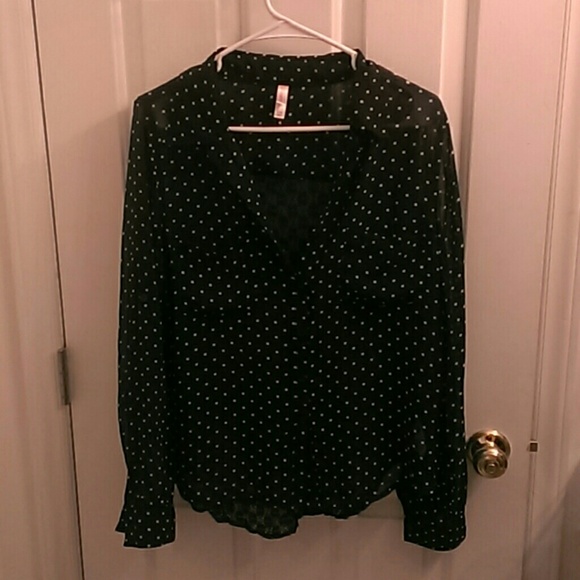 Mesh pokadot shirt, lace back - Picture 1 of 3