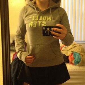 Grey Hollister pull over