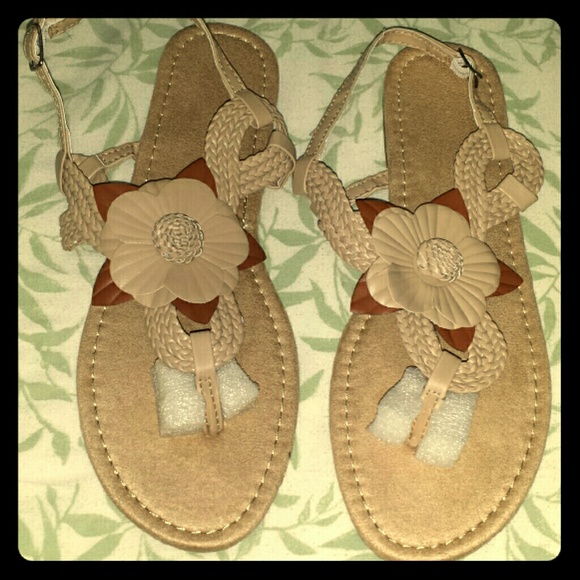 Flower sandals