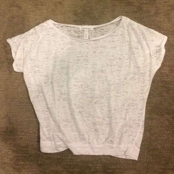 Wet seal white tee