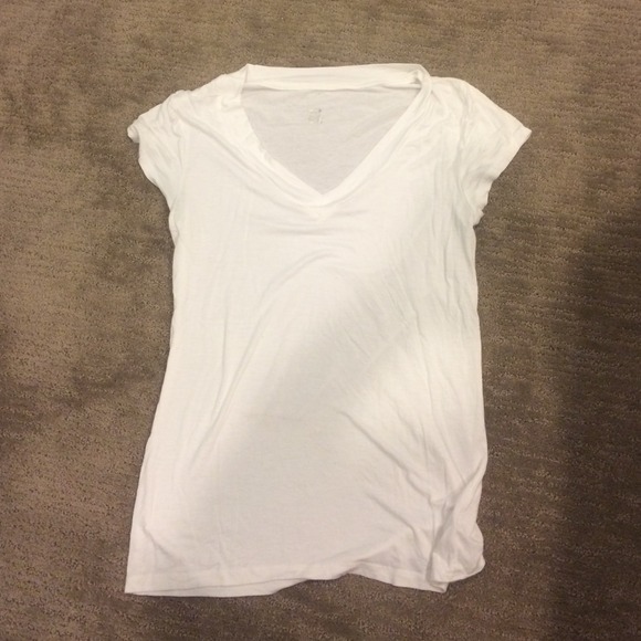 Basic white tee - Picture 1 of 1