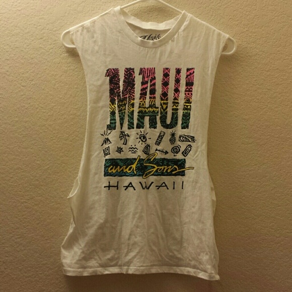 Maui & Sons muscle shirt