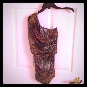 Off the shoulder top✂️PRICE CUT!!✂️