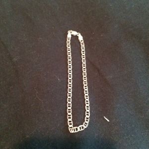 Simple .925 silver link bracelet.