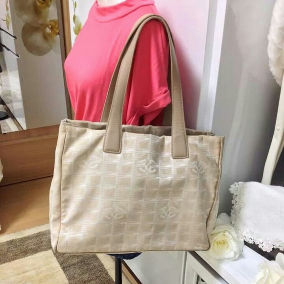 Authentic Chanel Shoulder Bag