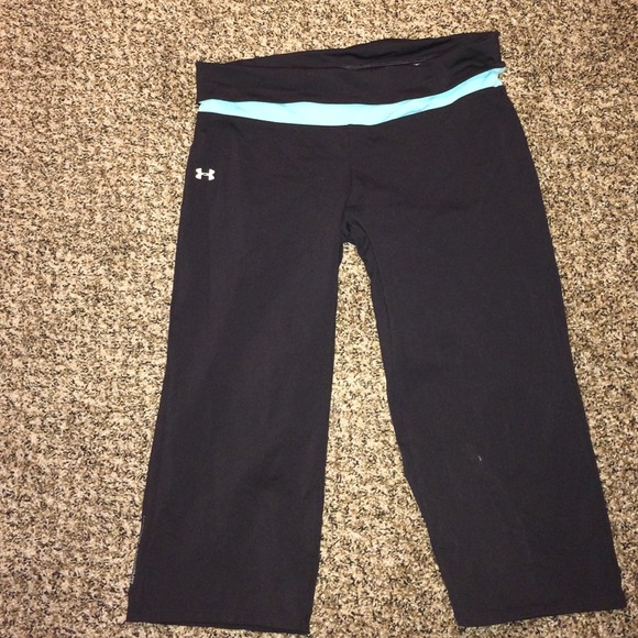 Under Armour cropped pants