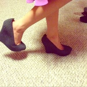 Bethany MotaShoes polka dott black and white