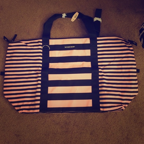 Victoria Secret Getaway Bag