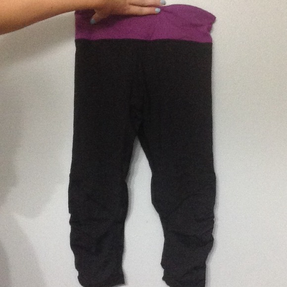 Lululemon crops with ruffles