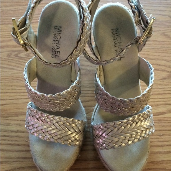 Michael kors wedge - Picture 2 of 3