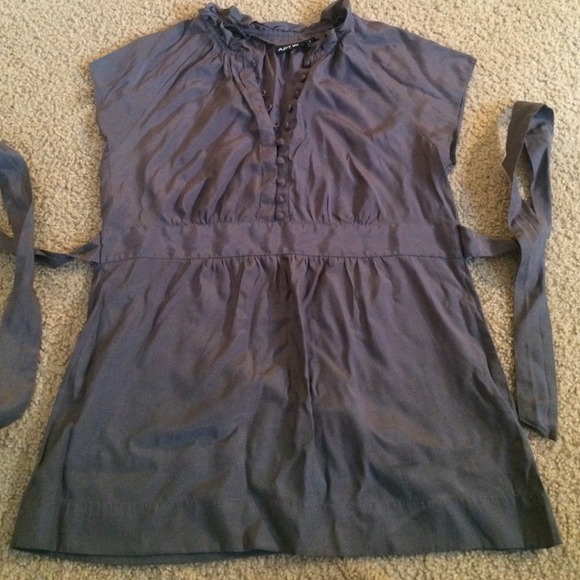 Sol in Bundle!!!! APT.9 Top