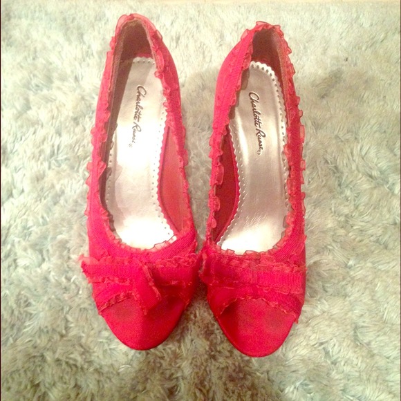 👠 CHARLOTTE RUSSE RUFFLED HEELS 👠