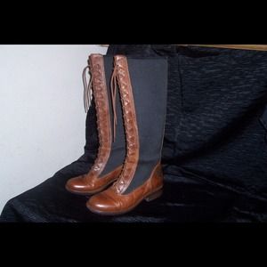 VINCE CAMUTO VO-KAMMA brown boots
