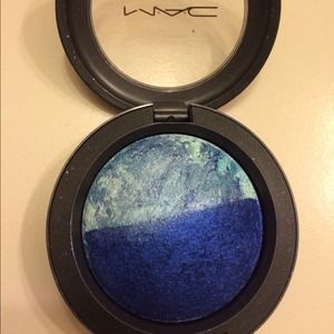 Mac eyeshadow