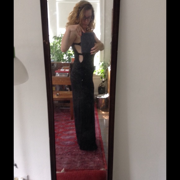 Maxi with cutouts - Picture 2 of 3