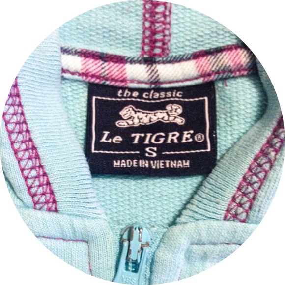 •Plaid Le Tigre Jacket• - Picture 3 of 3