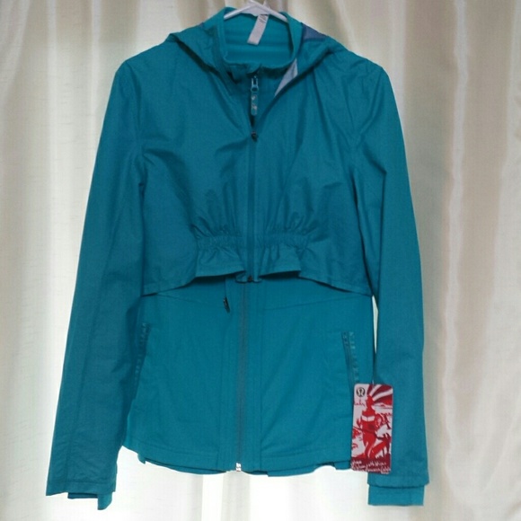 lululemon athletica Outerwear - Lululemon 2 in one jacket!  New! !