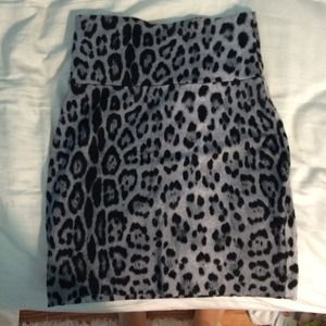 Leopard print pencil skirt🎀PRICE NEGOTIABLE🎀