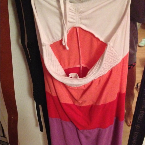 Dress - Picture 2 of 2