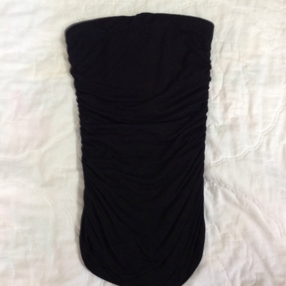 Strapless Arden B. Top in black