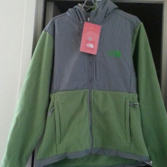 Green north face fleece jacket