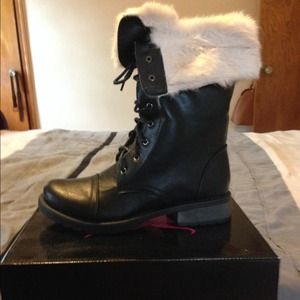 NWT Black laced military boots