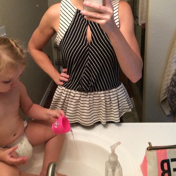 SOLD - Picture 3 of 4