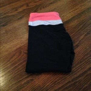 Lululemon crop pants size 8