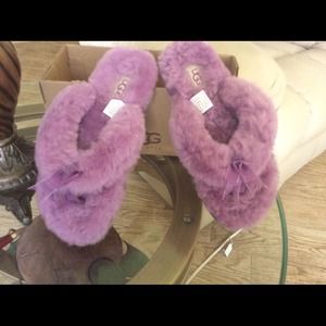 SOLD.  Uggs fur flip flops  new