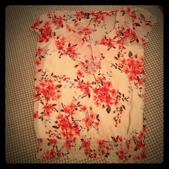 🚫Sold in bundle🚫Cherry blossom sheer top