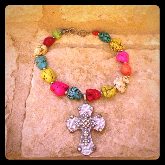 Necklace - Picture 1 of 1