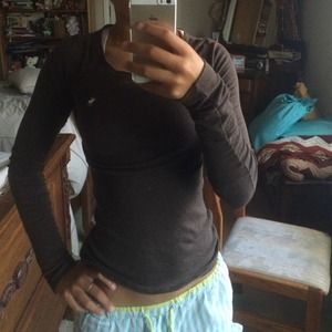 Abercrombie dark brown stretch long sleeve