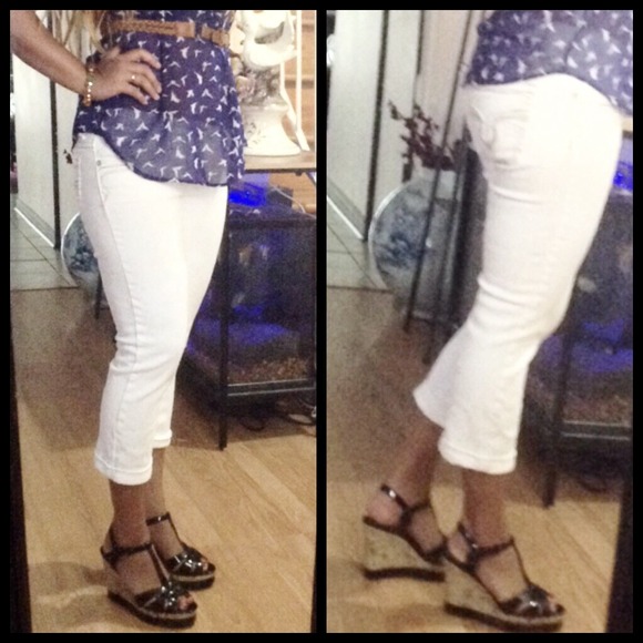 White capri