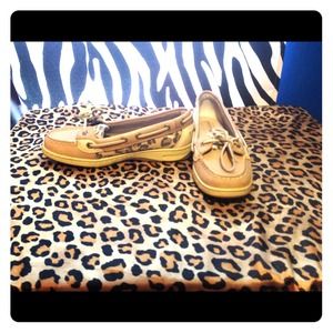 Leopard print Sperry Top-Sider