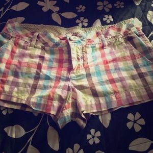 Aero plaid shorts