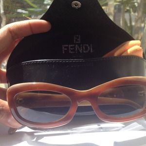 Authentic FENDI cat eye slim sunglasses amberhorn