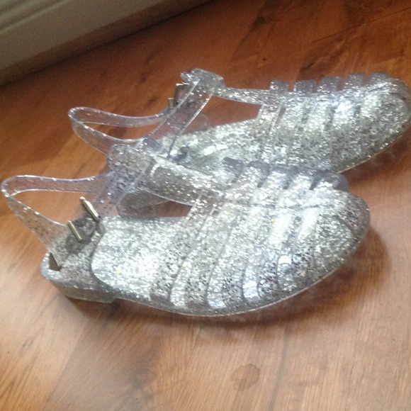 Clear glitter jelly sandals