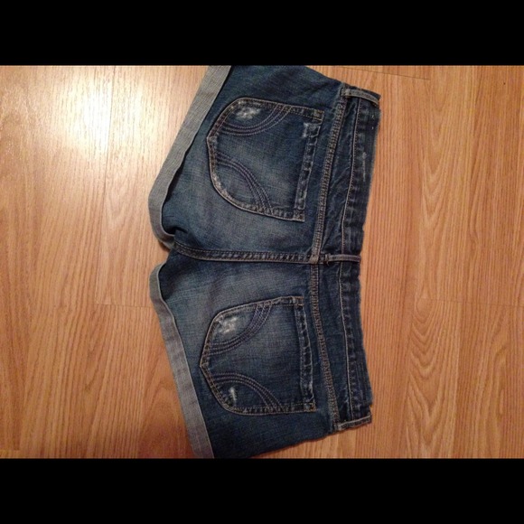 Shorts - Picture 2 of 2