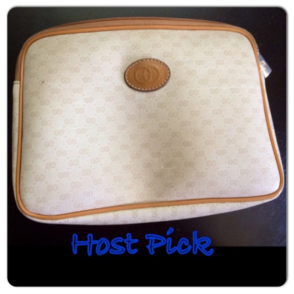 Gucci Clutches & Wallets - Vintage Gucci makeup bag