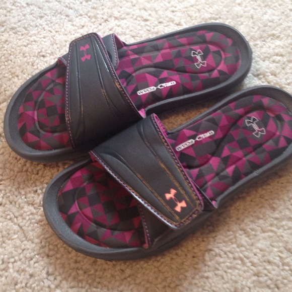 Under armour slides