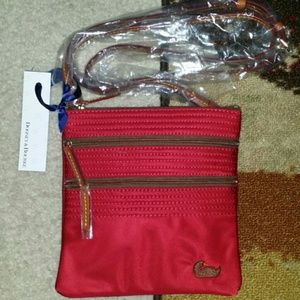 Dooney & Bourke TRIPLE ZIP CROSS - BODY HANDBAG